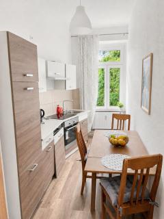 Erstbezug! Möblierte 4 Zimmer Wohnung zur LANGZEITMIETE ideal für Familien und Geschäftsreisende - 2