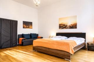 Cozy 2BR Apt Next to Vienna Vibrant Center - 0