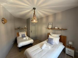 Bois Flotté, maison de ville très confortable et cosy, 2 chambres, 1 sdb, 5 mn à pied de la mer, tous commerces proche Omaha Beach et Bayeux parking gratuit - 5