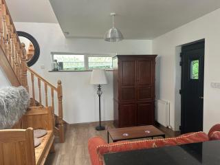 Apartment Sleeps 4 with WiFi - 6