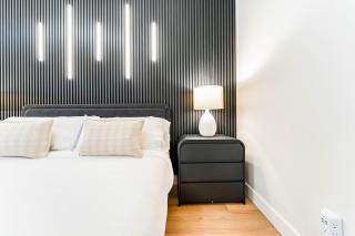 Luxury Private King Guest Suite Near Downtown Calgary Free Parking High Speed WiFi Air Conditioning Self Check In - 2