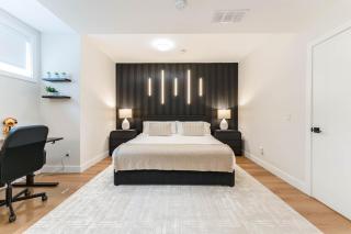 Luxury Private King Guest Suite Near Downtown Calgary Free Parking High Speed WiFi Air Conditioning Self Check In - 9