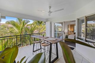 Resort Apartment - 9 Pools & Gym Access - 7