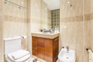 Casa Fernando Castellana Madrid large 4BD 4 Torres La Paz - 3