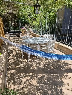 הקן לציפורים נודדות - 0