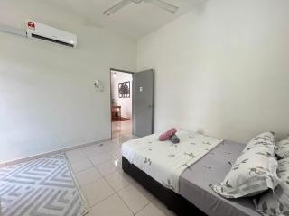 KLIA Transit ARA Homestay Sepang, 4Br 8pax cozy Semi D Self Check In - 4