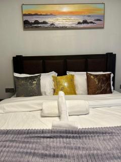 2 bedroom apartments in Westlands with a pool - 9