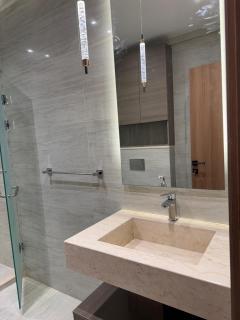 New premium apartment in sheikh zayed - 4