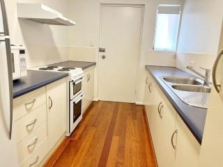 Cosy Ground Floor Walk to Adelaide Oval, City, Zoo & More - Adelaide - 9