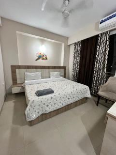 Omaxe Hotel Krishna Orchid-Near Prem Mandir - 7