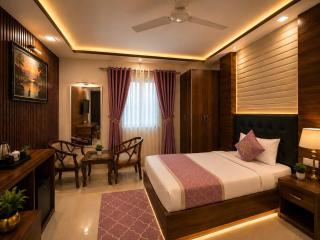 Hotel BBellamounts Ner IGI Delhi Airport - Free Airport PickUp Breakfast and dinner Complatary - 7