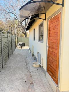 Cozy 2 Bedroom Cottage in The Reeds, Centurion - 9