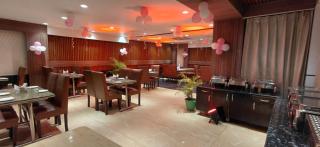 Sparsh Hotel & Resort - 4