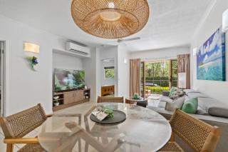 The Hideaway at Cairns One Resort Living Near CBD - 5