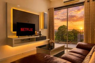 Relaxing 3BR Condo near Taiping Lake Garden Zoo with Free WiFi Netflix - 0