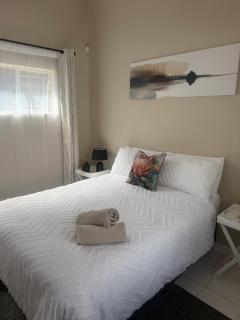 Sunset bachelor suite - 8