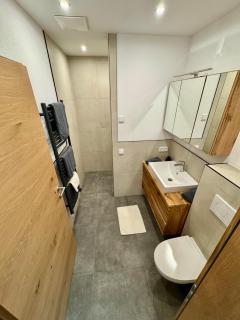Apart zum Hias - 1