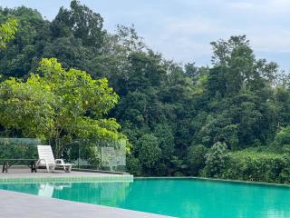 Taiping Lake View 3BR Home for 10 Guests with Free Netflix & WiFi - 6
