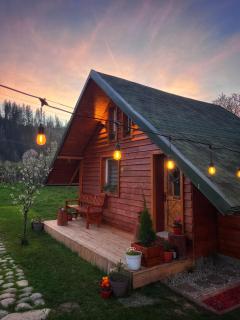 EscapeTinyCabin by IezerVenture - 0