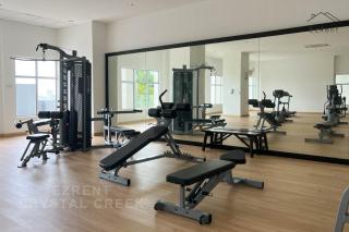 Lake Garden View 3BR Condo High Floor with Swimming Pool Free WiFi and Netflix Near Taiping Zoo - 3