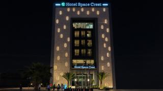 Hotel Space Crest - 0