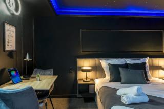Studio Cinéma Privé - Ciel Étoilé - Dolby Atmos & Grand Écran - 5