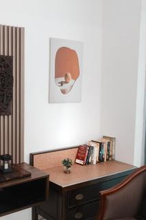 Big Terrace House for 14 Guests with Free WiFi and Netflix near Taiping Lake Garden Zoo - 3
