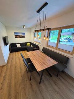 Apart zum Hias - 8