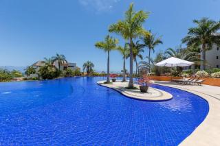 Ocean View Condo with Resort Pool & Beach - 9