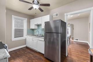 Cozy 1BD1BA in a Great Location for Extended Stay - 8