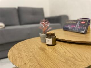 Urban Comfort Apartment - 5