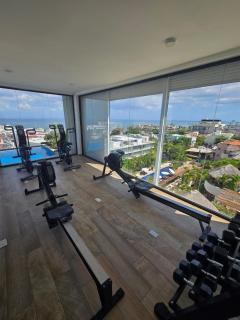 Apartment steps from the beach, rooftop pool, H101 - 5