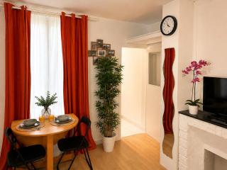 Central Paris, Quiet Apartment in Le Marais AC and near Metro - Parigi - 8
