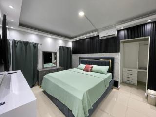 Enjoy just 200 meters from the BEACH and the Malecón - 4