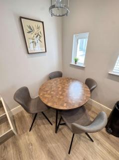 Bright 2-Bed Garden Flat Central Guildford - 7