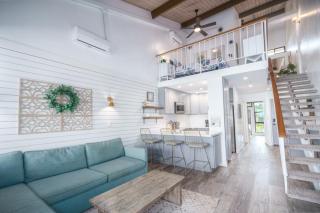 Direct Oceanfront Views Modern Penthouse in Paradise - 6