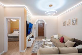 Portside Luxury Apartment - 8
