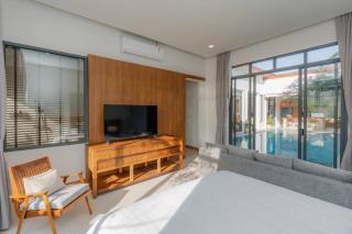 Modern 6BR Private Pool Villa - 9