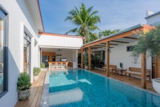 Modern 6BR Private Pool Villa - 4