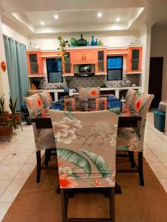 Bright & Spacious Stay in the Heart of Town - 9