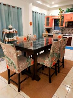 Bright & Spacious Stay in the Heart of Town - 8