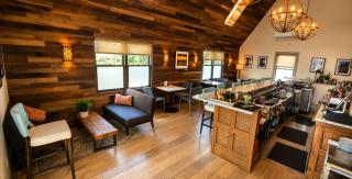 Pilgrim House - 4