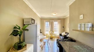 Garden Court holiday house - 2