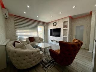 Modern & Comfort Home Stay - 9