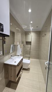 Cozy Double Room in City Center - 5