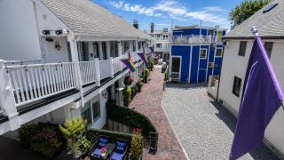 Pilgrim House - 9