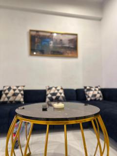 Modern 2BR Stay Ideal for Families - 7