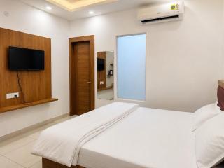 Townhouse Sri Golden Temple Amritsar Formerly Welnis Inn - 1