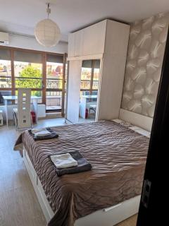 Panoramic 1BR Central by BulgarianHomes - 9