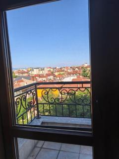 Panoramic 1BR Central by BulgarianHomes - 4